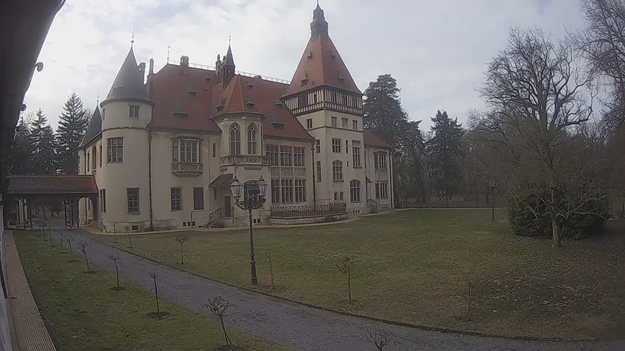 Donji Miholjac,  Dvorac Mailáth Chateau Live Cam - Donji Miholjac, Grad Donji Miholijac, Osijek-Baranja, Croatia