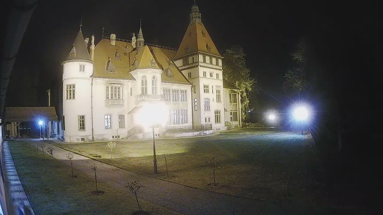 Donji Miholjac,  Dvorac Mailáth Chateau Live Cam - Donji Miholjac, Grad Donji Miholijac, Osijek-Baranja, Croatia