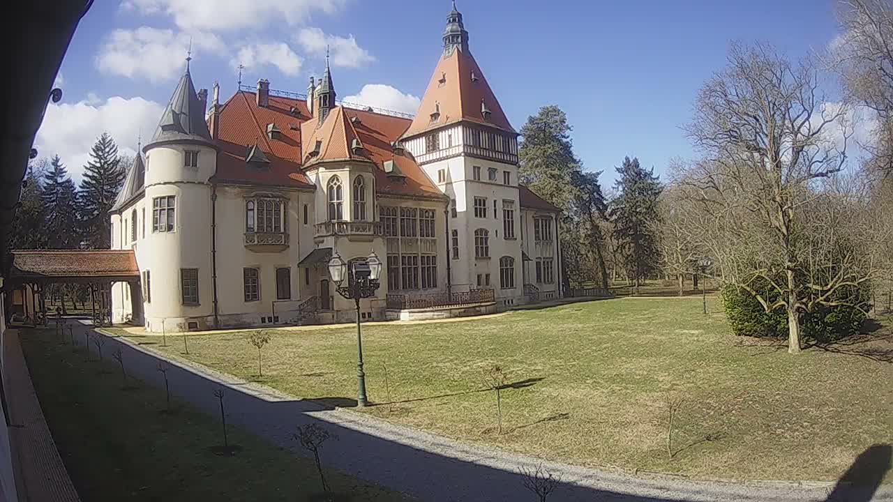 Donji Miholjac,  Dvorac Mailáth Chateau Live Cam - Donji Miholjac, Grad Donji Miholijac, Osijek-Baranja, Croatia