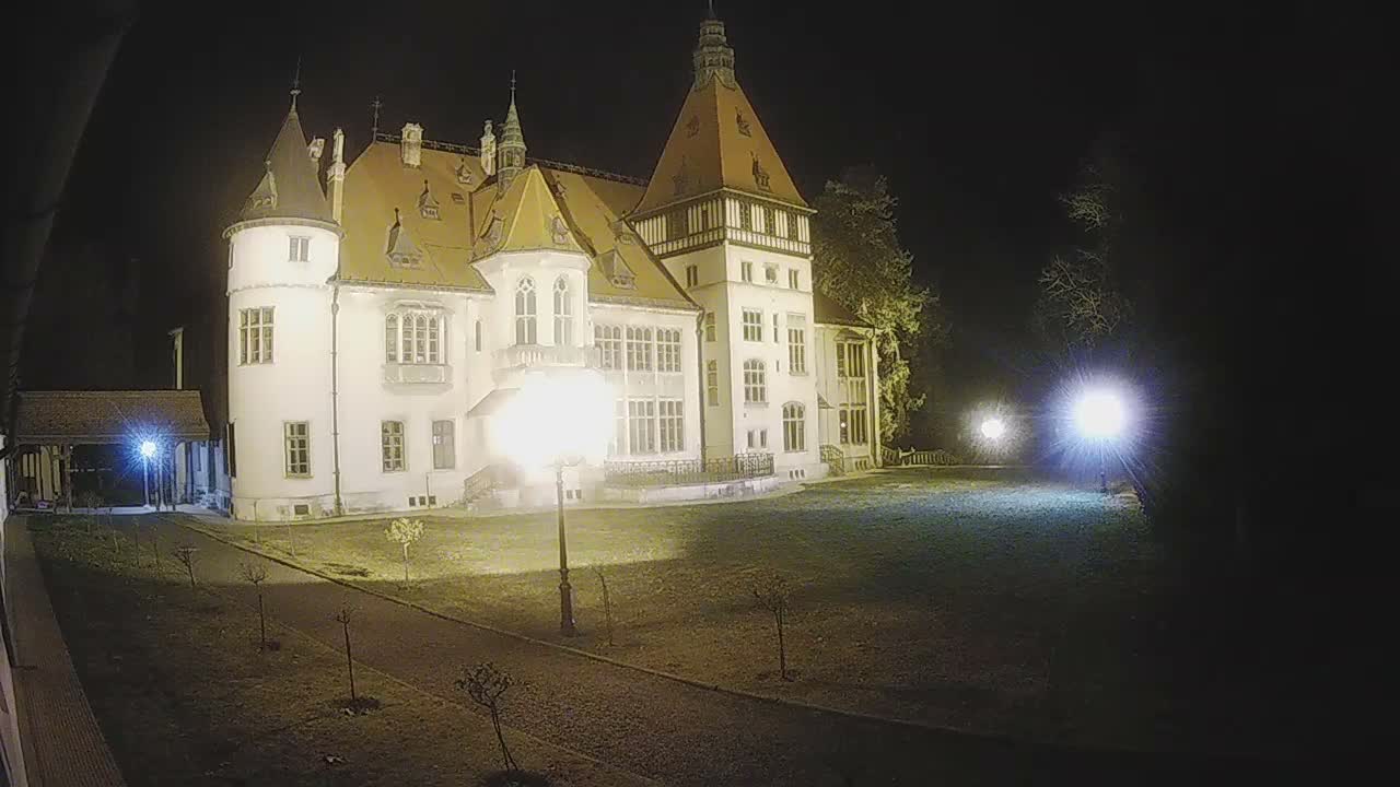 Donji Miholjac,  Dvorac Mailáth Chateau Live Cam - Donji Miholjac, Grad Donji Miholijac, Osijek-Baranja, Croatia