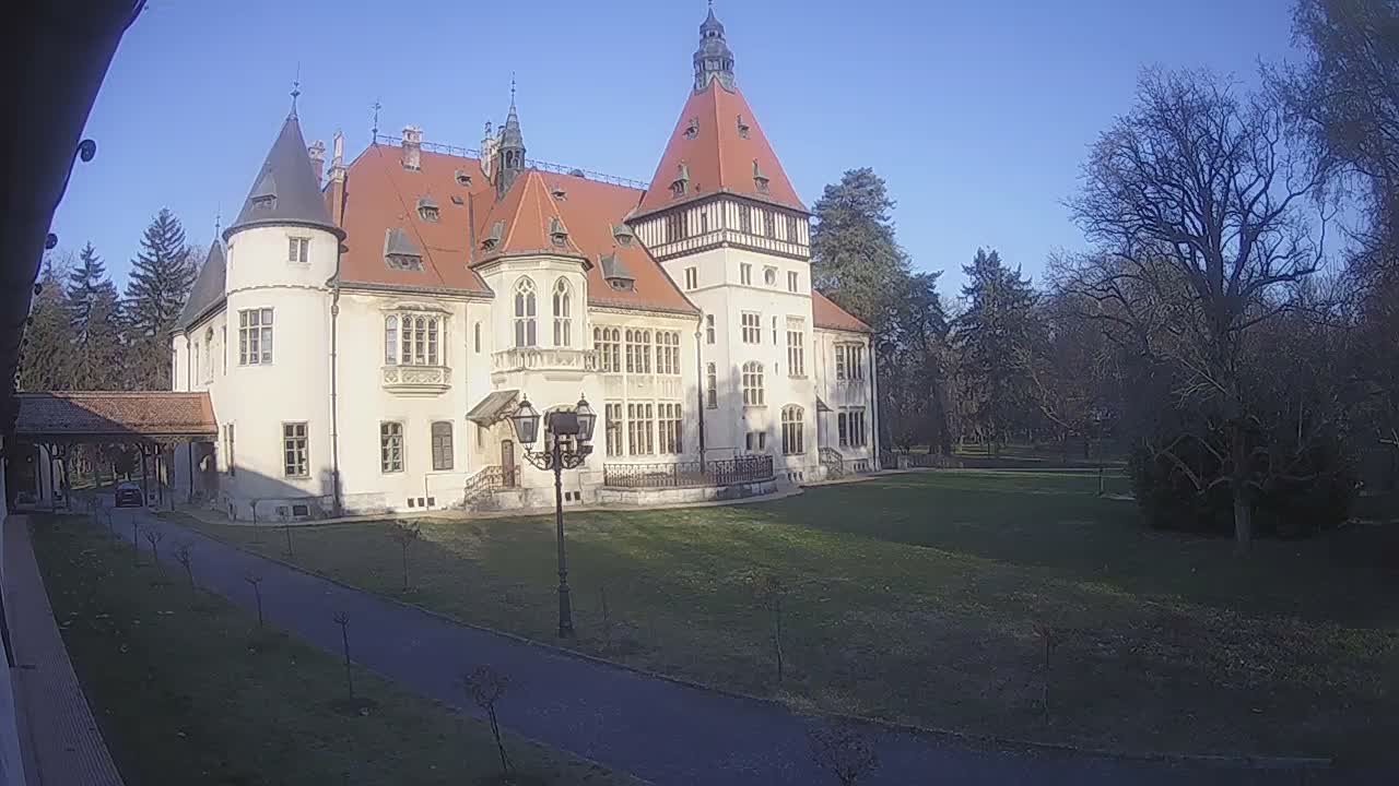 Donji Miholjac,  Dvorac Mailáth Chateau Live Cam - Donji Miholjac, Grad Donji Miholijac, Osijek-Baranja, Croatia