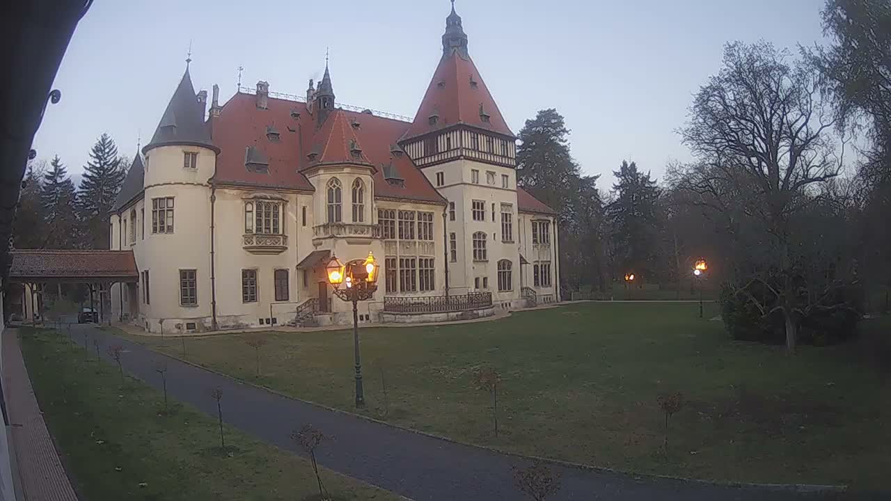 Donji Miholjac,  Dvorac Mailáth Chateau Live Cam - Donji Miholjac, Grad Donji Miholijac, Osijek-Baranja, Croatia