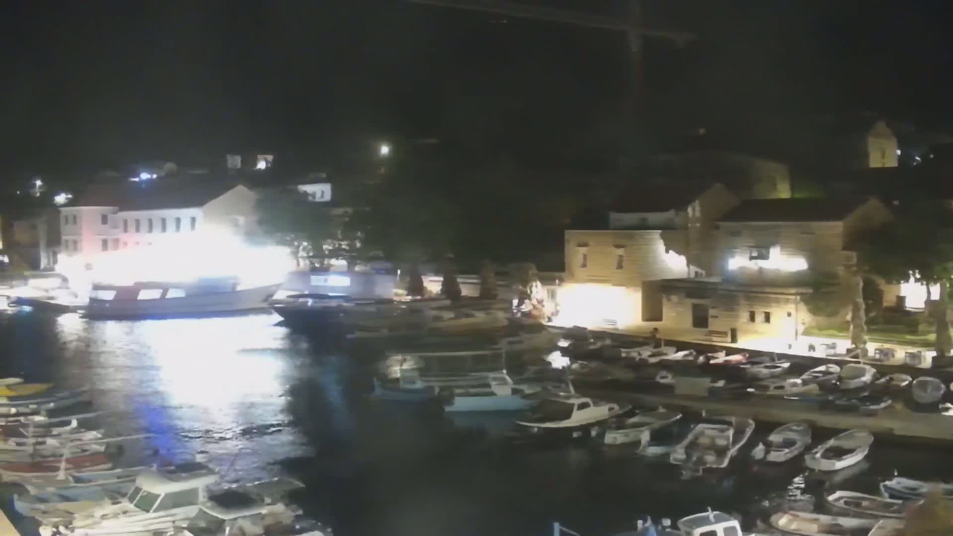 Otok  Brač Island, Bol Village & Adriatic Coast Live Cam - Bol, Brac Island, Split-Dalmatia, Croatia