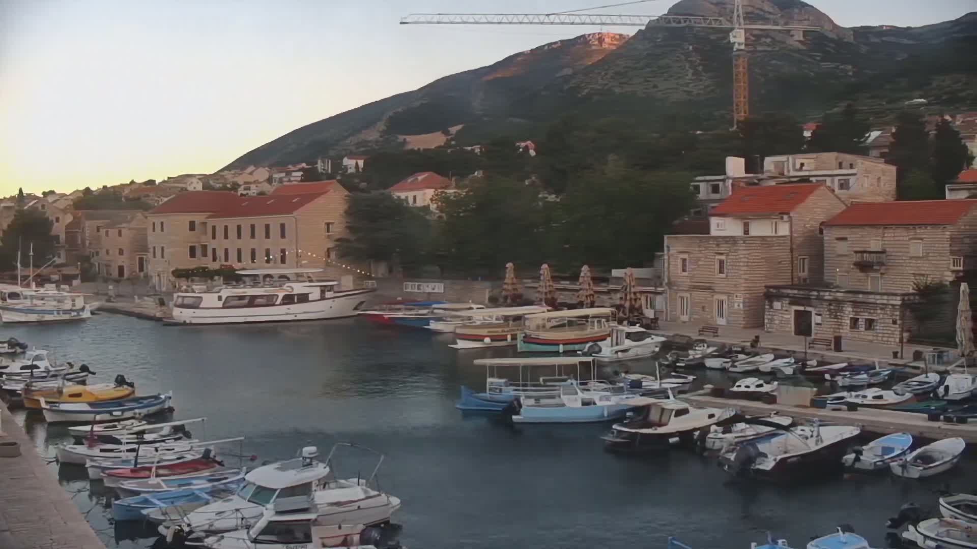 Otok  Brač Island, Bol Village & Adriatic Coast Live Cam - Bol, Brac Island, Split-Dalmatia, Croatia