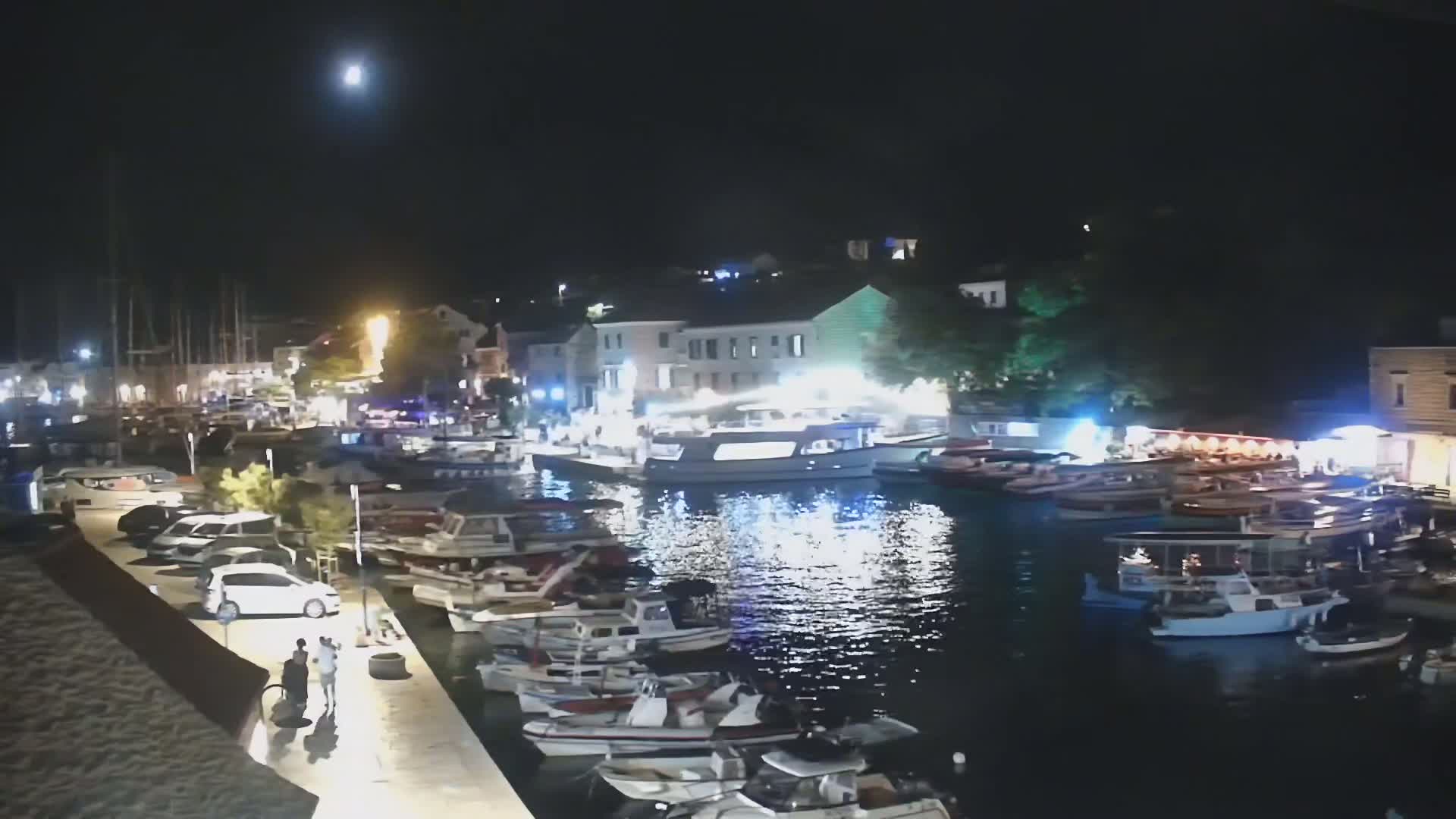 Otok  Brač Island, Bol Village & Adriatic Coast Live Cam - Bol, Brac Island, Split-Dalmatia, Croatia