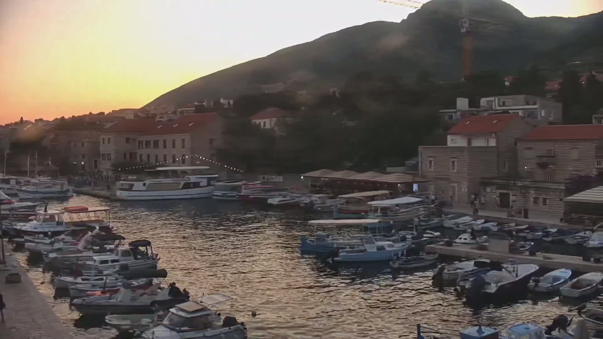 Otok  Brač Island, Bol Village & Adriatic Coast Live Cam - Bol, Brac Island, Split-Dalmatia, Croatia