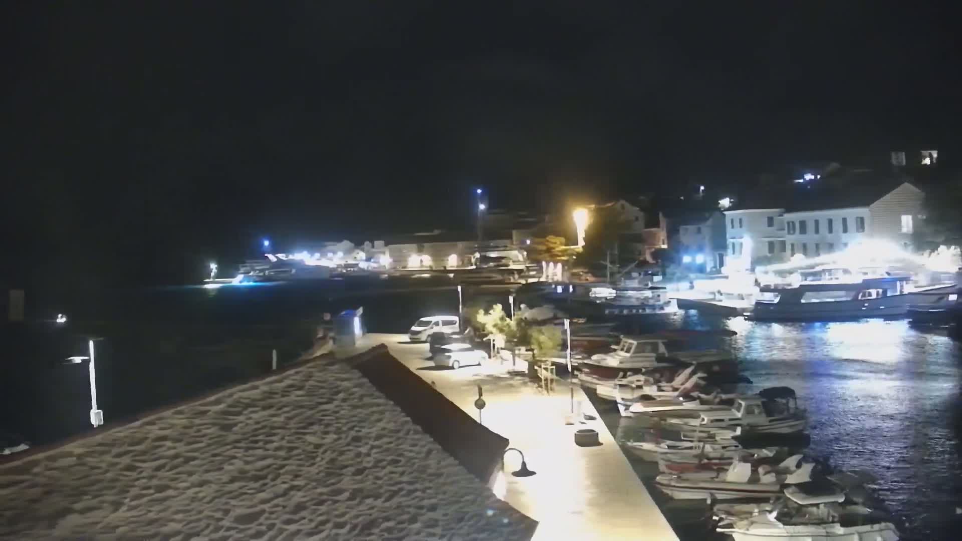 Otok  Brač Island, Bol Village & Adriatic Coast Live Cam - Bol, Brac Island, Split-Dalmatia, Croatia