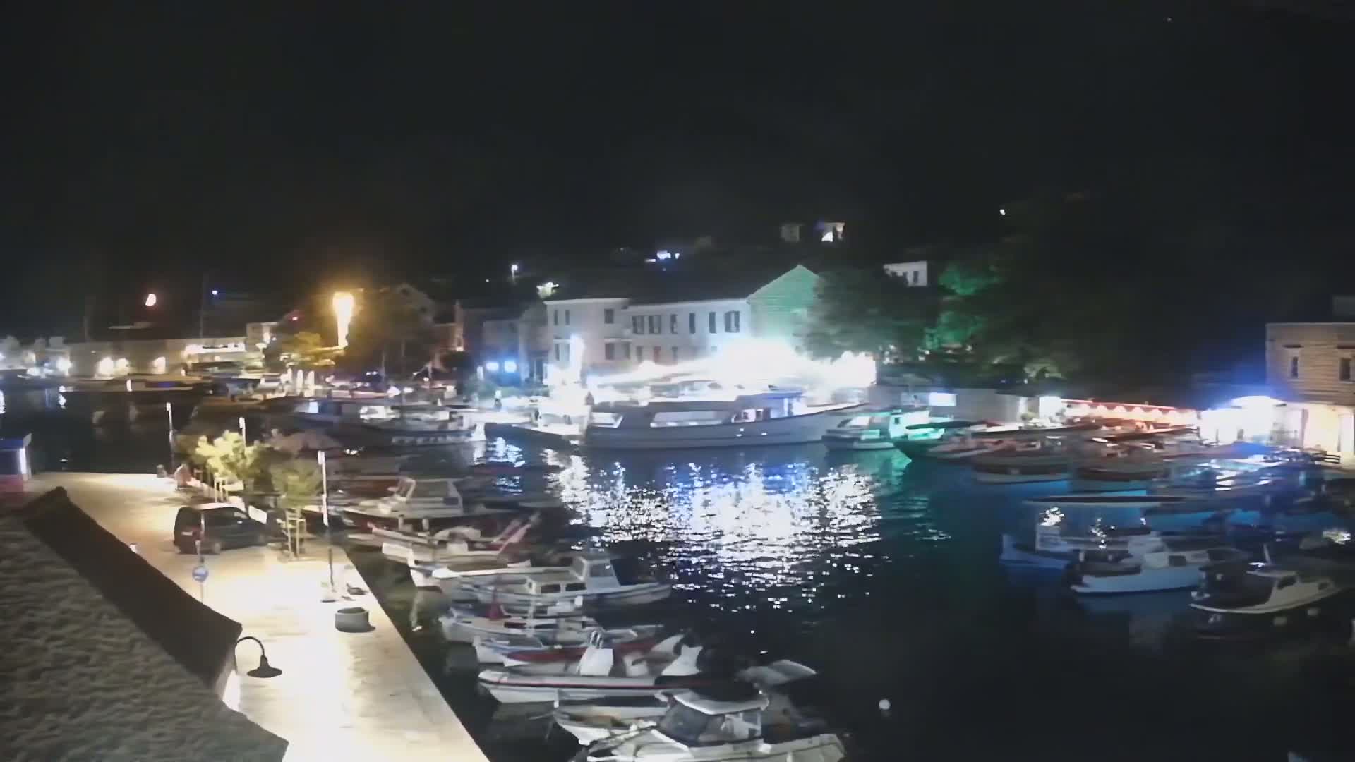 Otok  Brač Island, Bol Village & Adriatic Coast Live Cam - Bol, Brac Island, Split-Dalmatia, Croatia