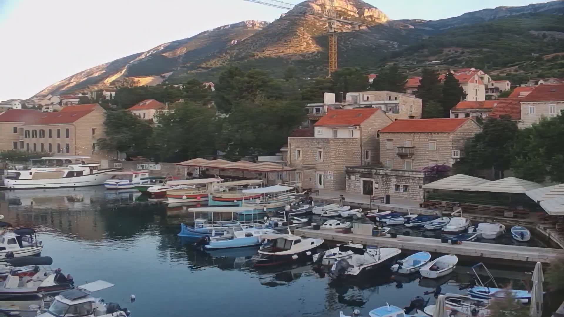 Otok  Brač Island, Bol Village & Adriatic Coast Live Cam - Bol, Brac Island, Split-Dalmatia, Croatia