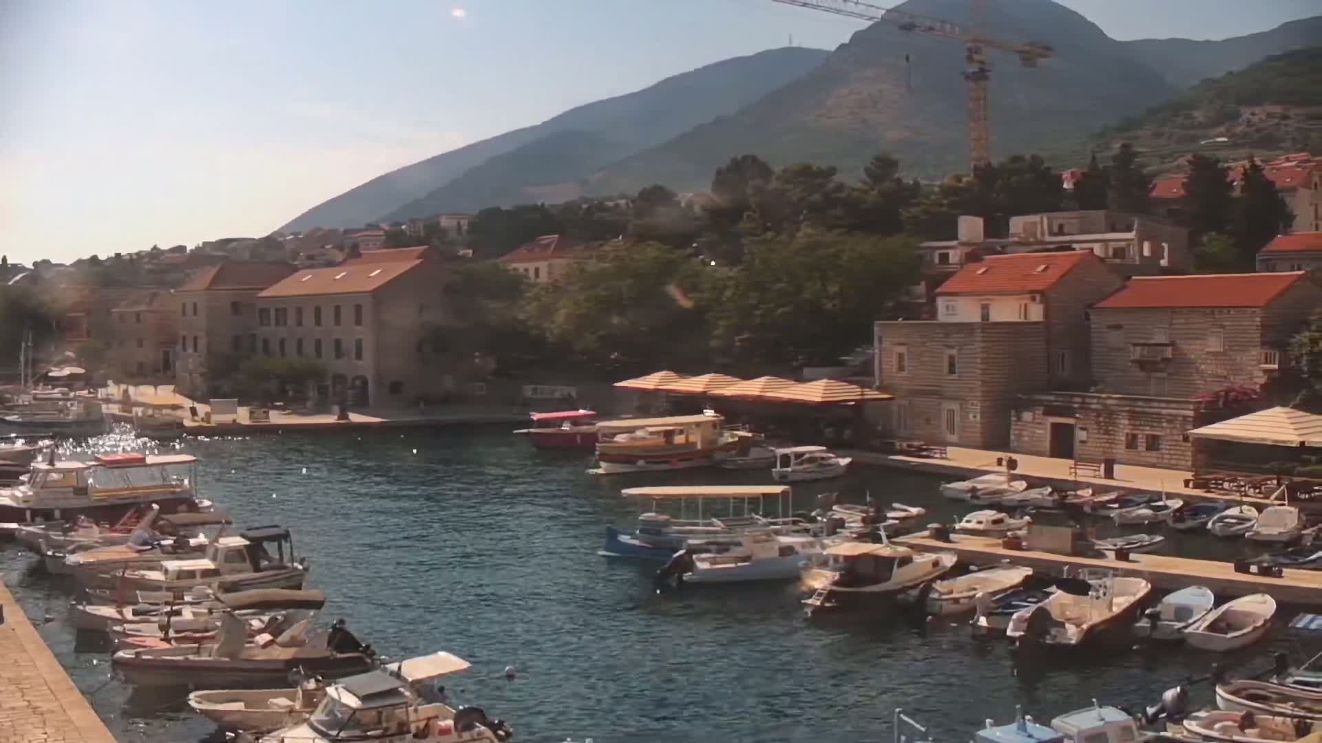 Otok  Brač Island, Bol Village & Adriatic Coast Live Cam - Bol, Brac Island, Split-Dalmatia, Croatia