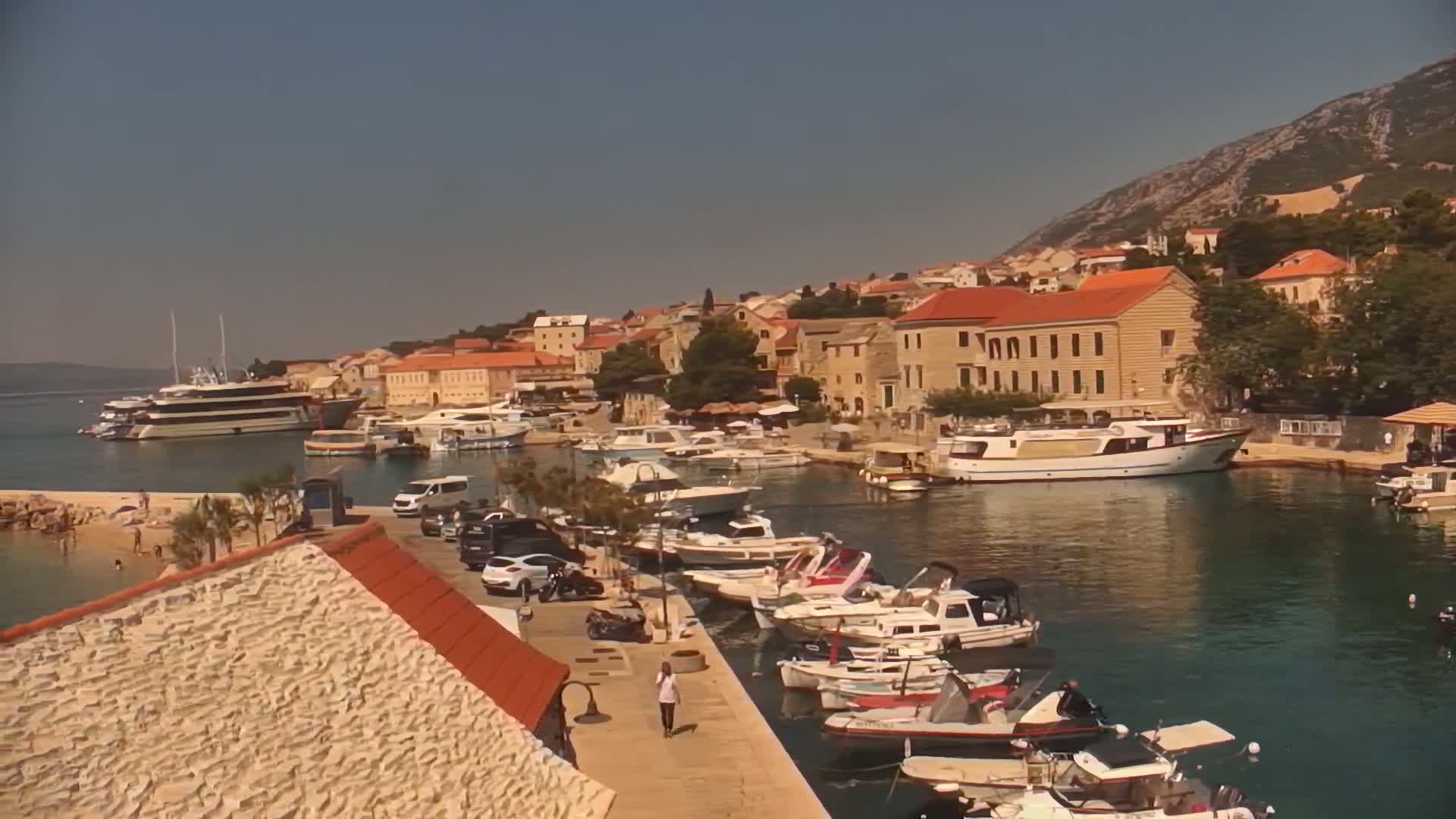 Otok  Brač Island, Bol Village & Adriatic Coast Live Cam - Bol, Brac Island, Split-Dalmatia, Croatia