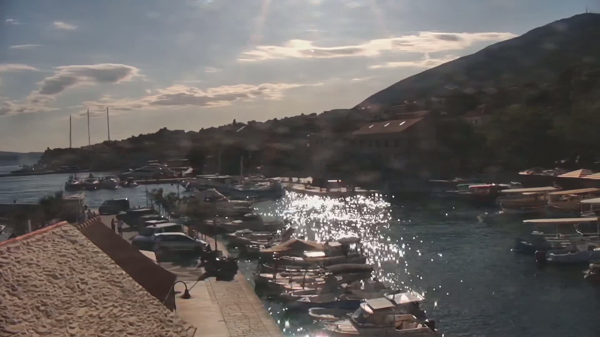 Otok  Brač Island, Bol Village & Adriatic Coast Live Cam - Bol, Brac Island, Split-Dalmatia, Croatia