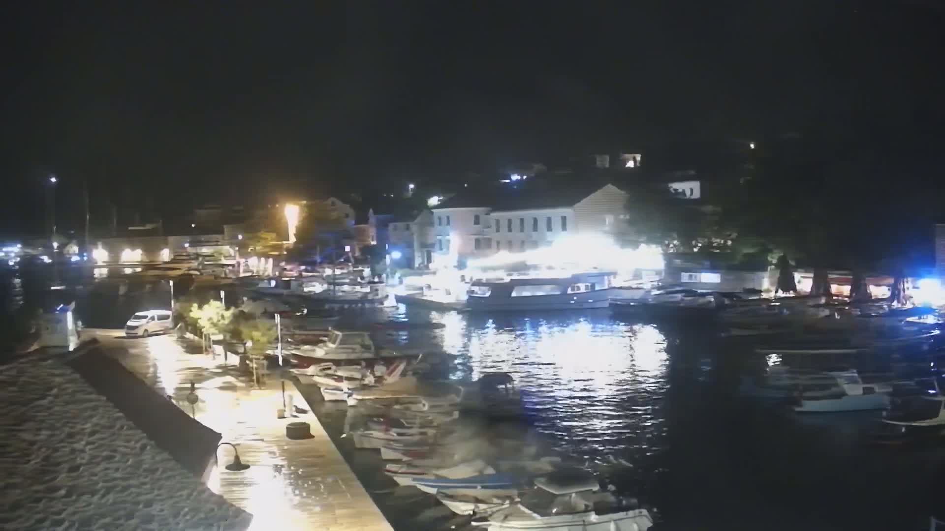 Otok  Brač Island, Bol Village & Adriatic Coast Live Cam - Bol, Brac Island, Split-Dalmatia, Croatia
