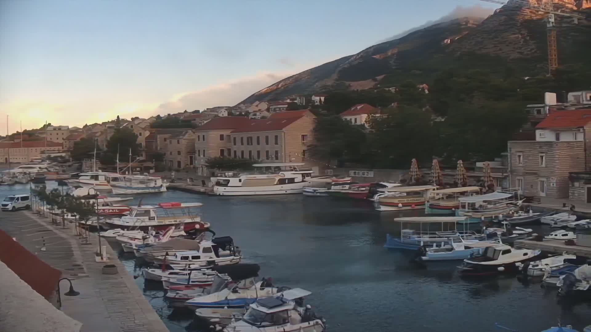Otok  Brač Island, Bol Village & Adriatic Coast Live Cam - Bol, Brac Island, Split-Dalmatia, Croatia