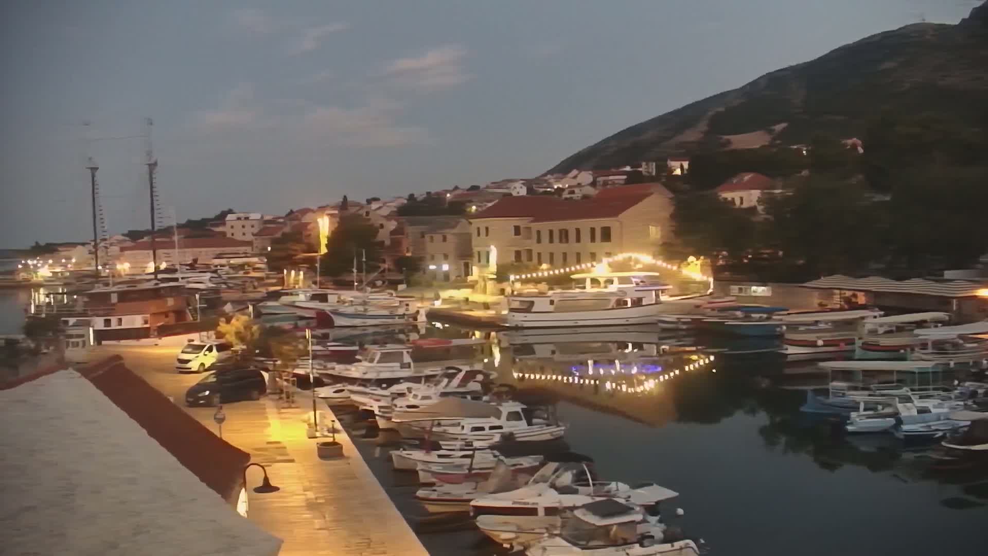 Otok  Brač Island, Bol Village & Adriatic Coast Live Cam - Bol, Brac Island, Split-Dalmatia, Croatia