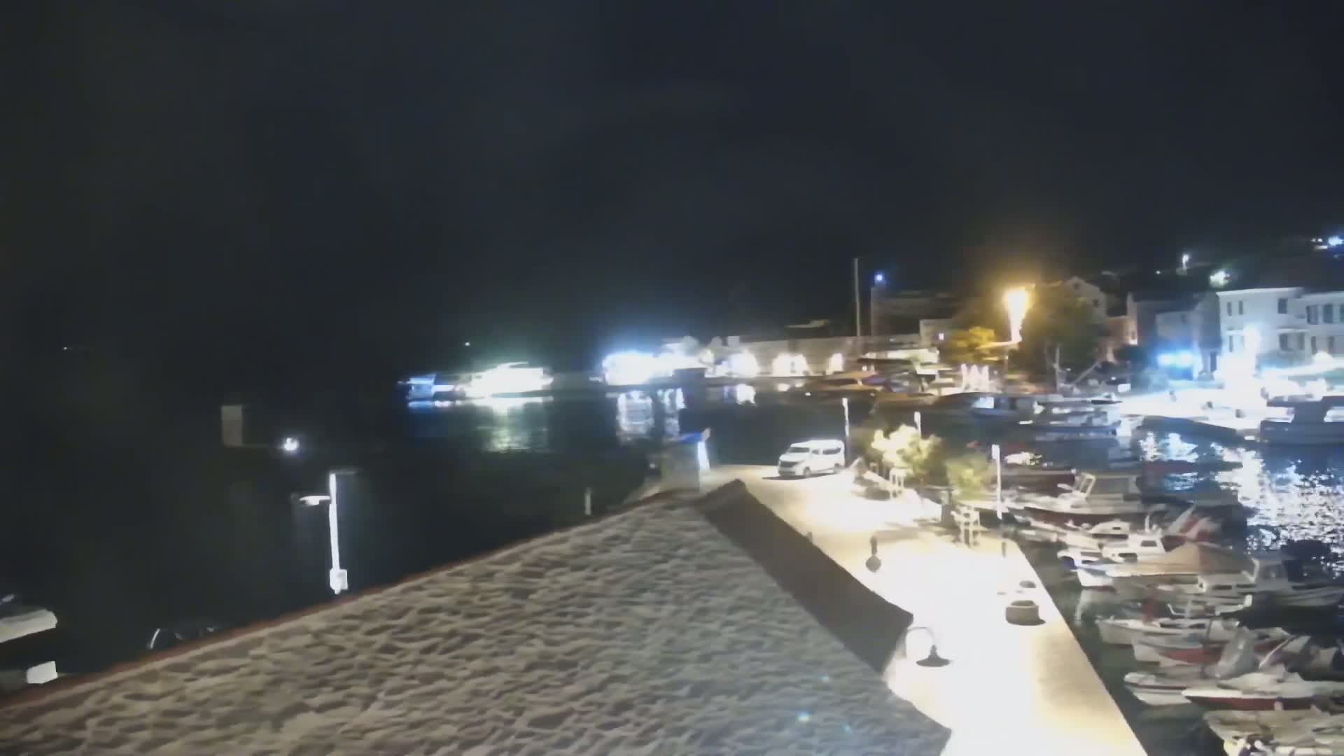 Otok  Brač Island, Bol Village & Adriatic Coast Live Cam - Bol, Brac Island, Split-Dalmatia, Croatia