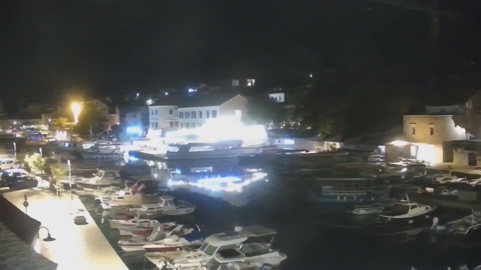 Otok  Brač Island, Bol Village & Adriatic Coast Live Cam - Bol, Brac Island, Split-Dalmatia, Croatia