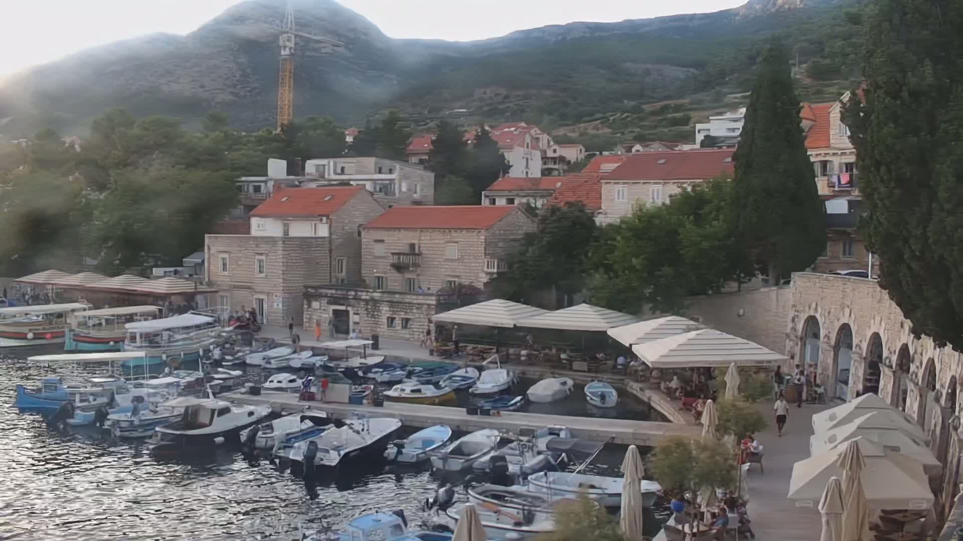 Otok  Brač Island, Bol Village & Adriatic Coast Live Cam - Bol, Brac Island, Split-Dalmatia, Croatia