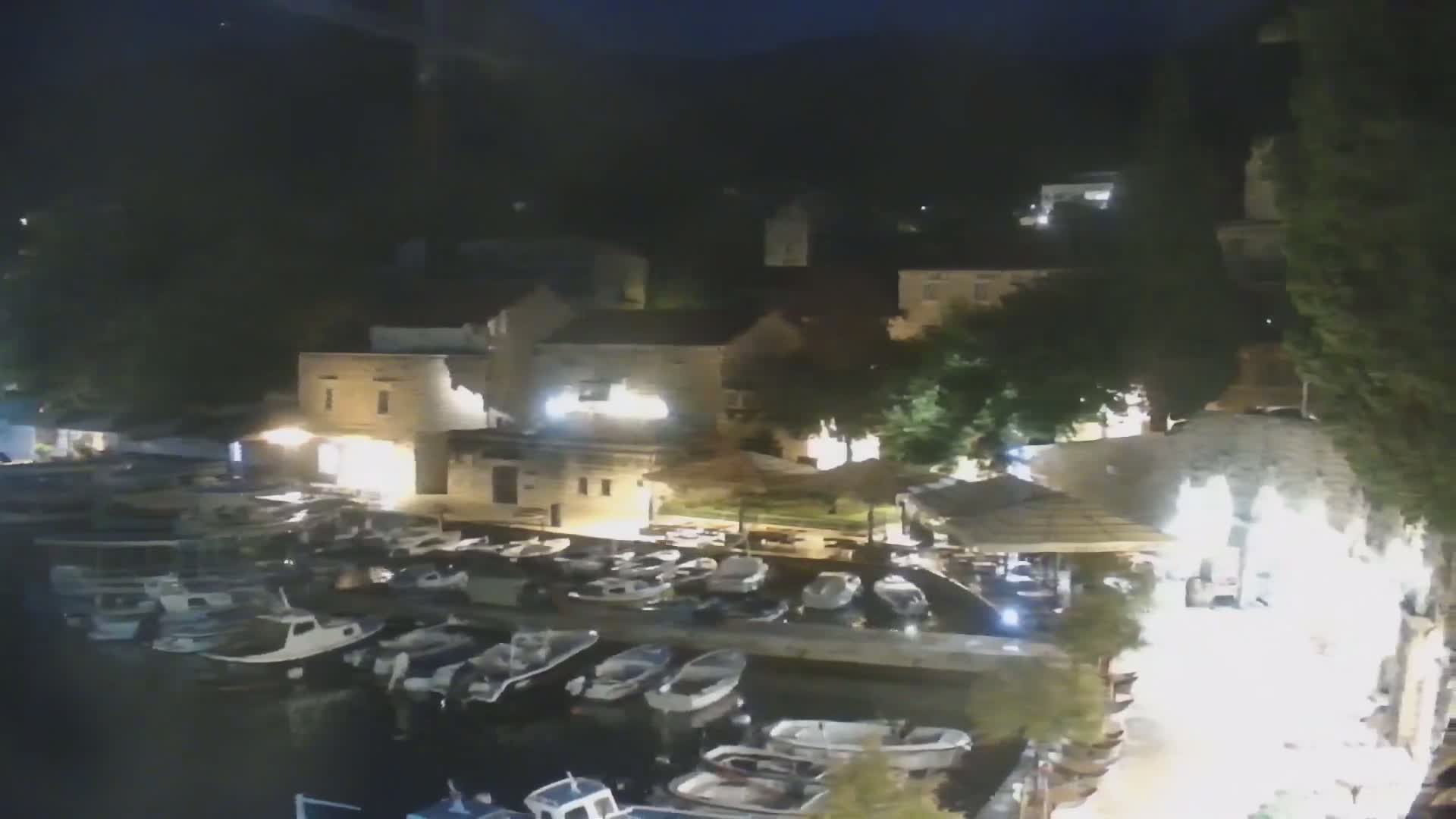 Otok  Brač Island, Bol Village & Adriatic Coast Live Cam - Bol, Brac Island, Split-Dalmatia, Croatia