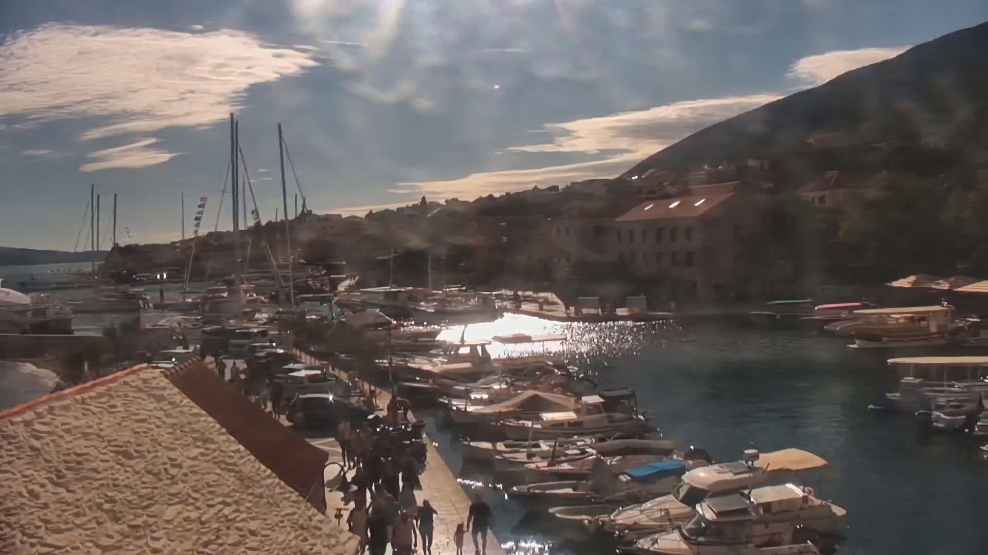 Otok  Brač Island, Bol Village & Adriatic Coast Live Cam - Bol, Brac Island, Split-Dalmatia, Croatia