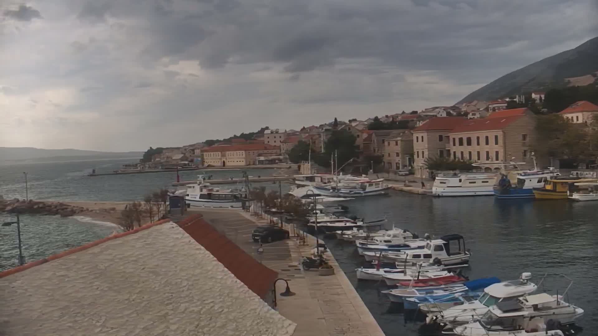 Otok  Brač Island, Bol Village & Adriatic Coast Live Cam - Bol, Brac Island, Split-Dalmatia, Croatia