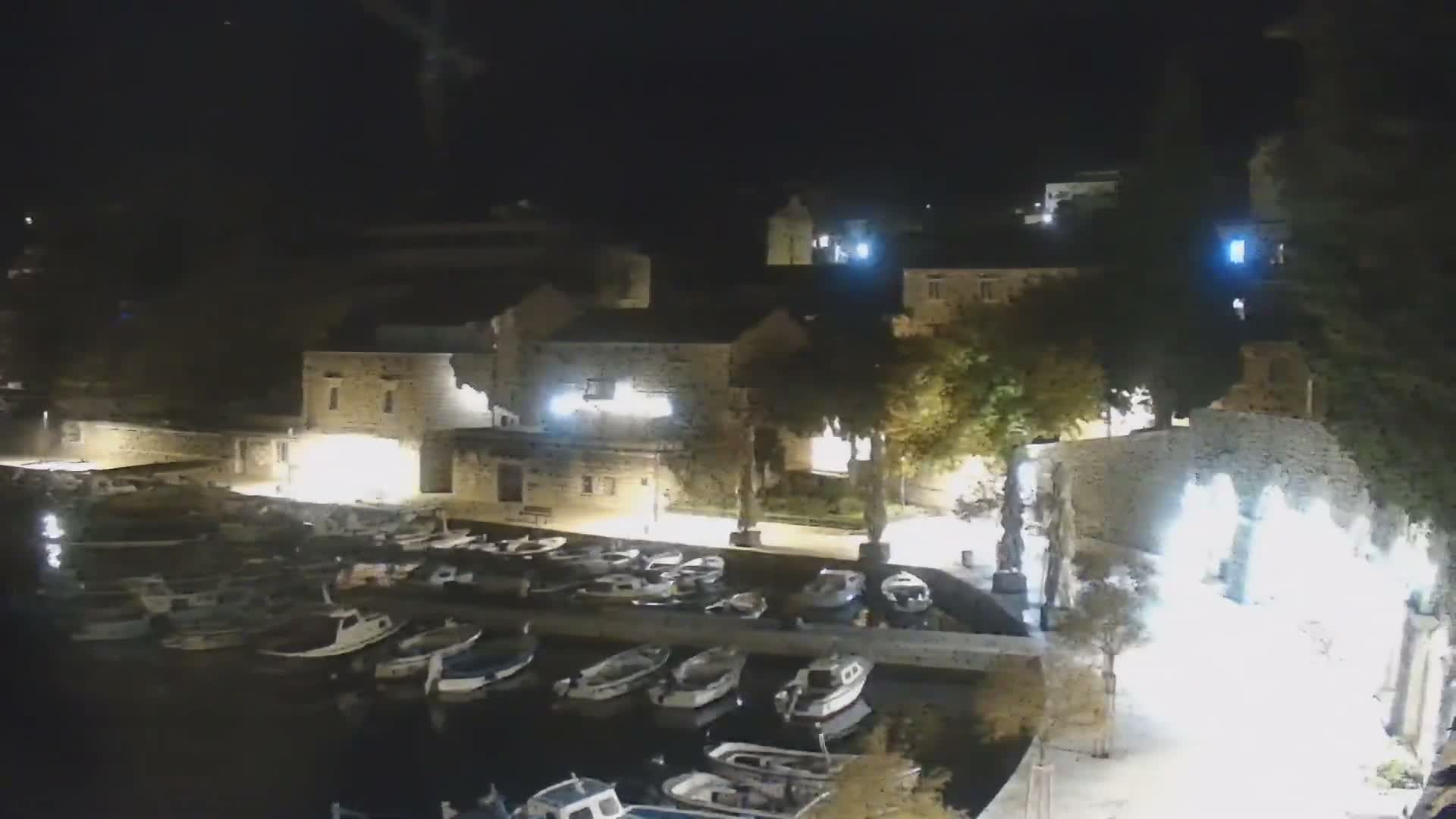 Otok  Brač Island, Bol Village & Adriatic Coast Live Cam - Bol, Brac Island, Split-Dalmatia, Croatia