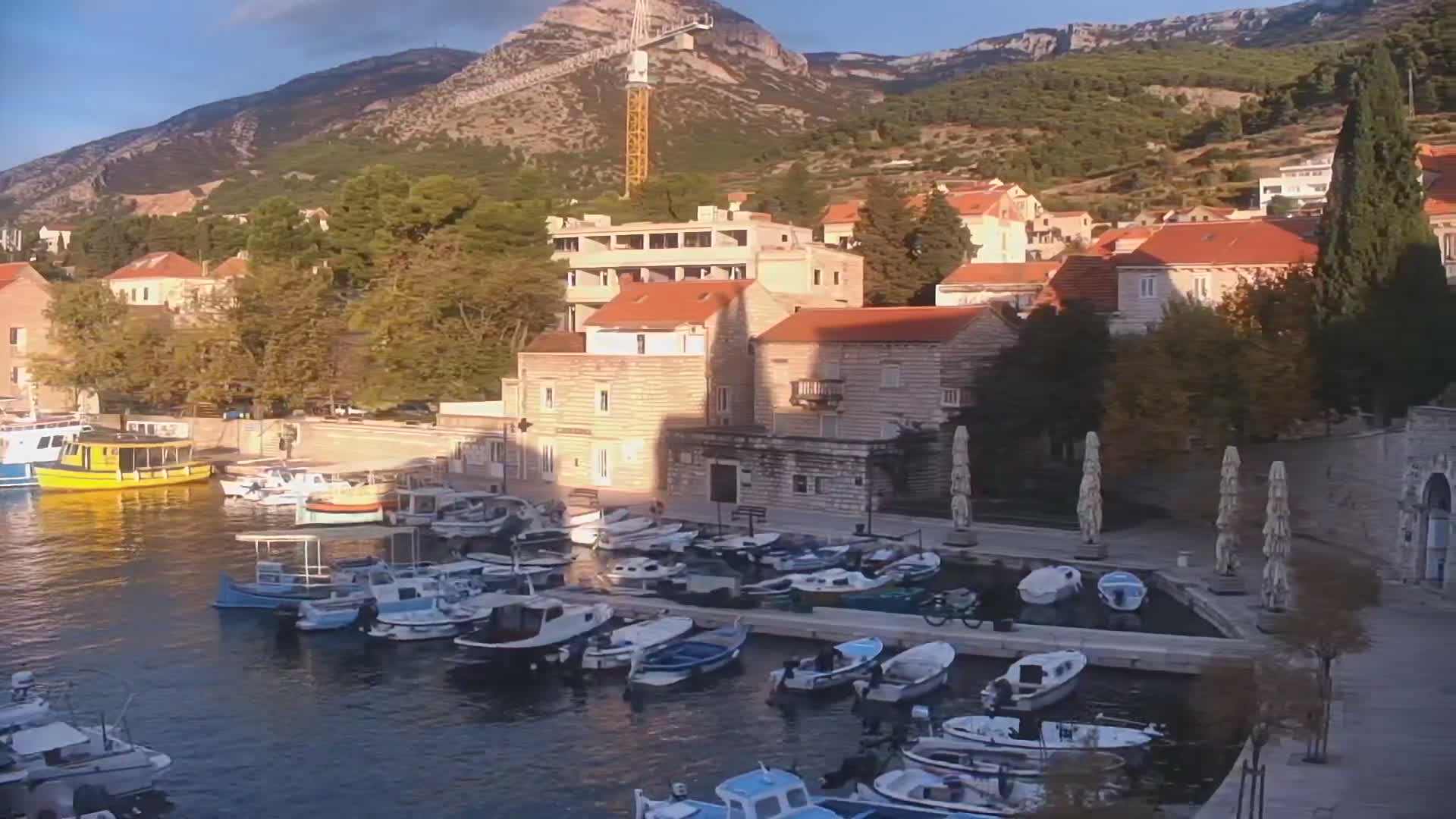 Otok  Brač Island, Bol Village & Adriatic Coast Live Cam - Bol, Brac Island, Split-Dalmatia, Croatia