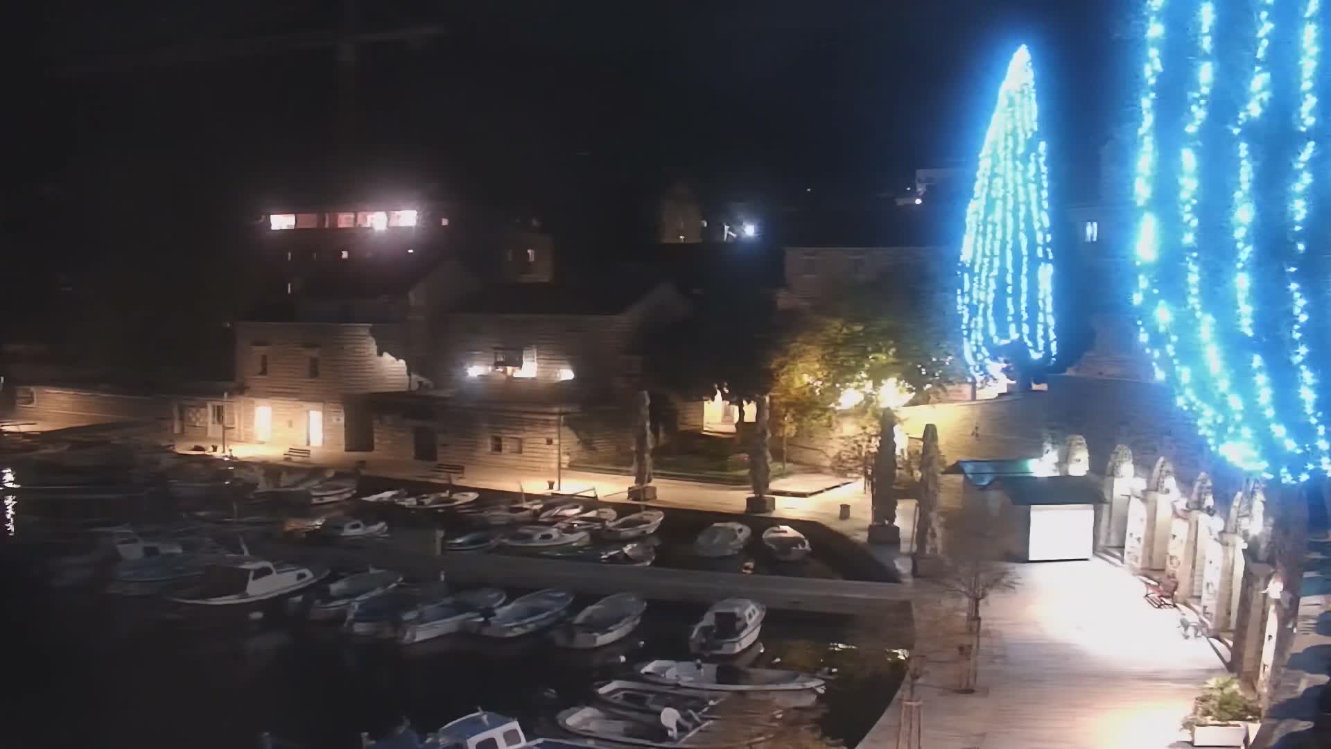 Otok  Brač Island, Bol Village & Adriatic Coast Live Cam - Bol, Brac Island, Split-Dalmatia, Croatia