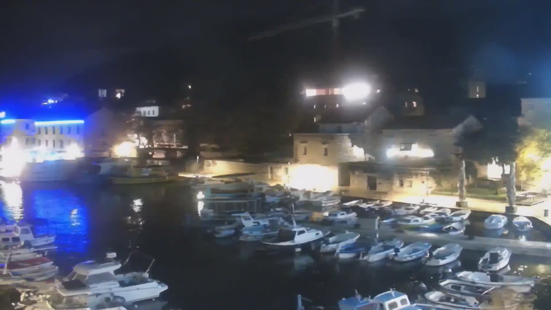 Otok  Brač Island, Bol Village & Adriatic Coast Live Cam - Bol, Brac Island, Split-Dalmatia, Croatia