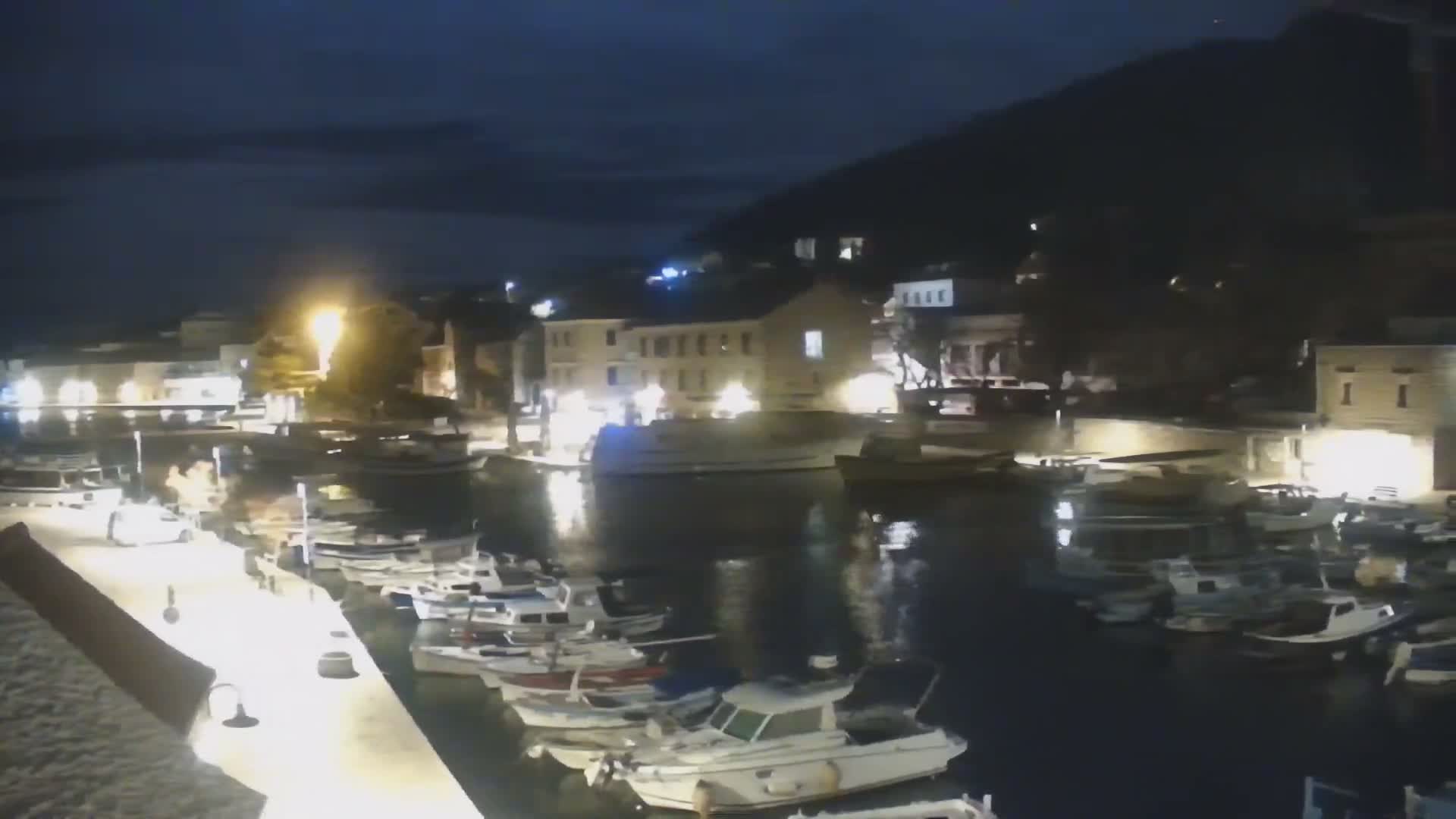 Otok  Brač Island, Bol Village & Adriatic Coast Live Cam - Bol, Brac Island, Split-Dalmatia, Croatia