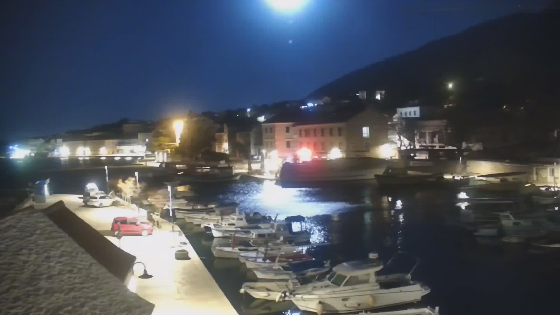 Otok  Brač Island, Bol Village & Adriatic Coast Live Cam - Bol, Brac Island, Split-Dalmatia, Croatia