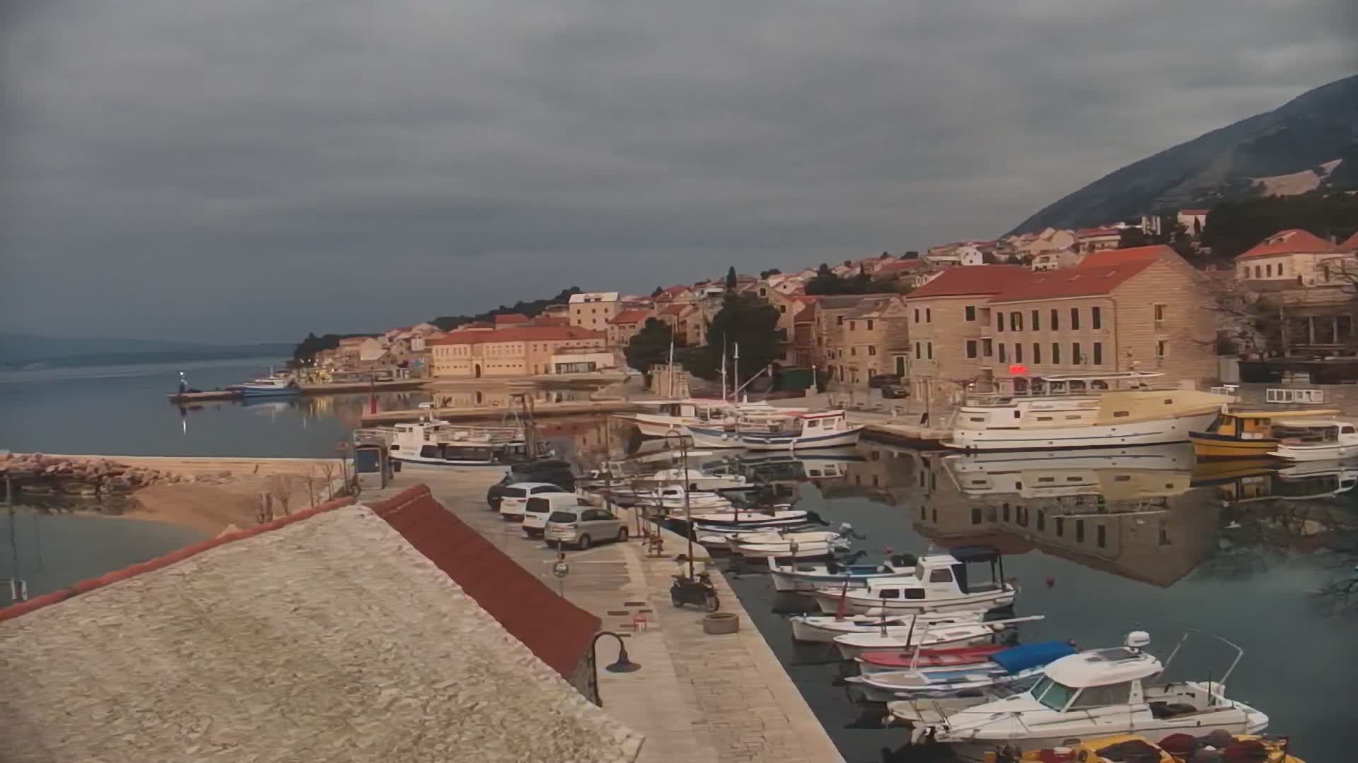 Otok  Brač Island, Bol Village & Adriatic Coast Live Cam - Bol, Brac Island, Split-Dalmatia, Croatia