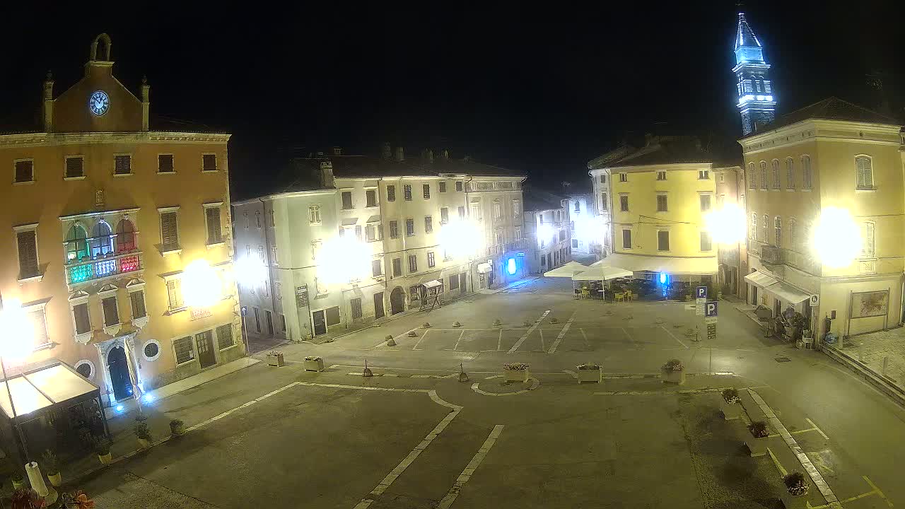 Vodnjan Dignano, Narodni Trg (People's Square) Live Cam - Vodnjan, Istria, Croatia
