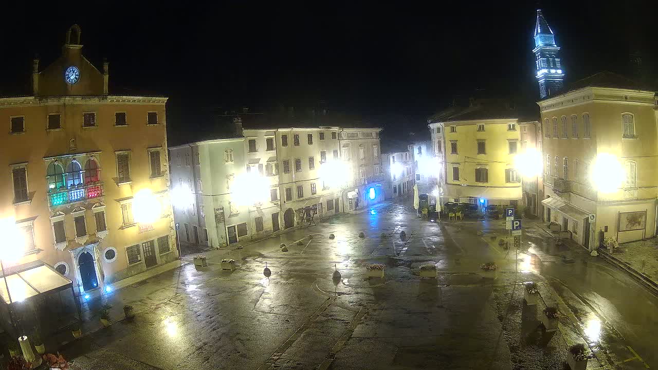 Vodnjan Dignano, Narodni Trg (People's Square) Live Cam - Vodnjan, Istria, Croatia