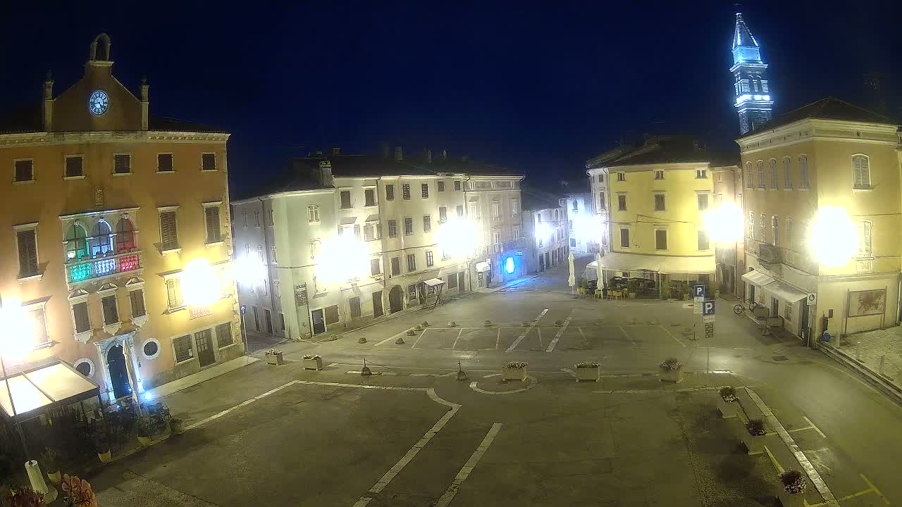Vodnjan Dignano, Narodni Trg (People's Square) Live Cam - Vodnjan, Istria, Croatia