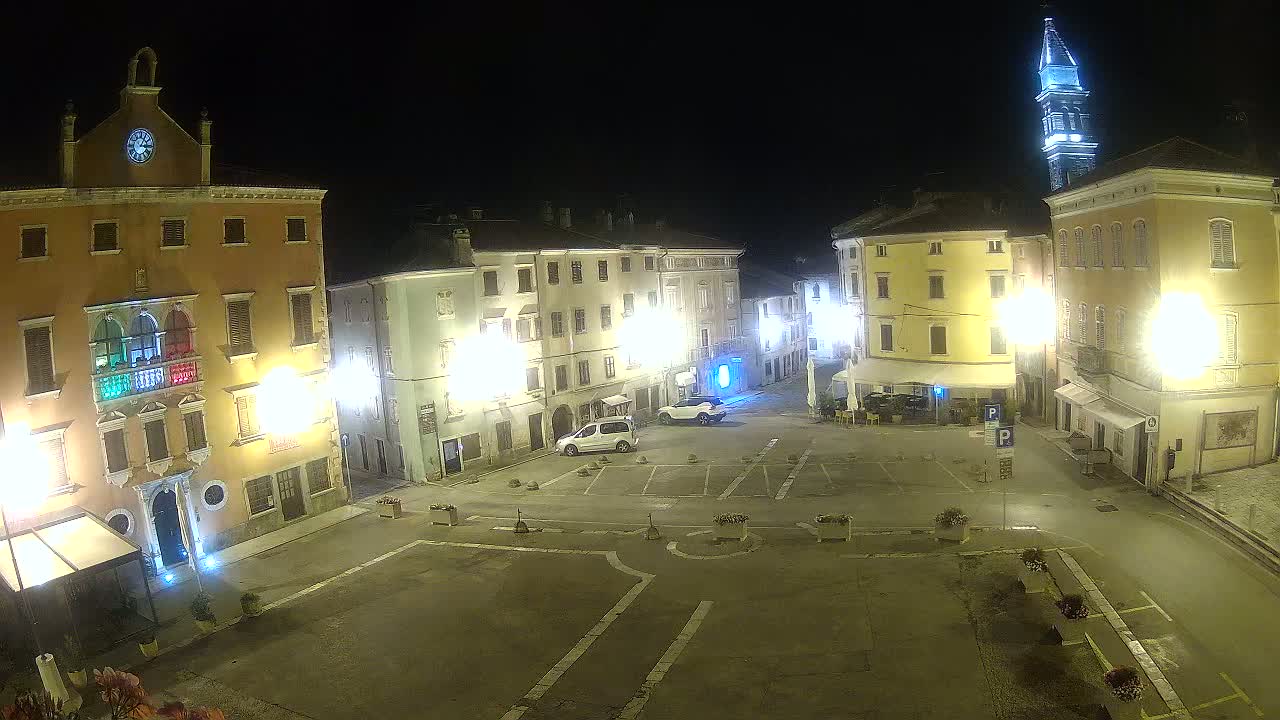 Vodnjan Dignano, Narodni Trg (People's Square) Live Cam - Vodnjan, Istria, Croatia