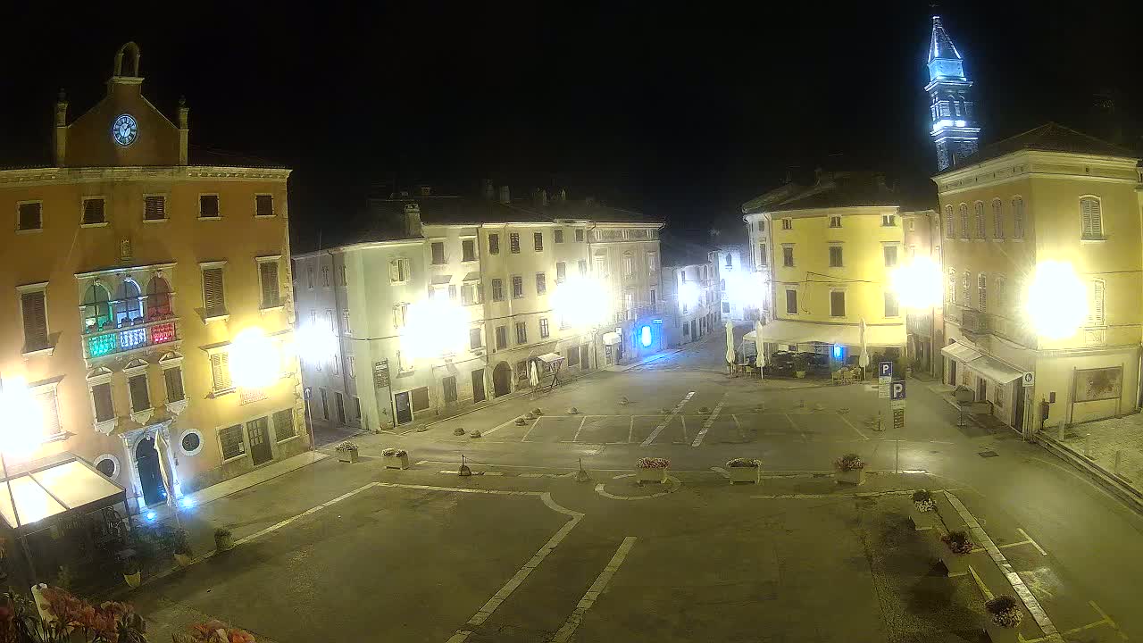 Vodnjan Dignano, Narodni Trg (People's Square) Live Cam - Vodnjan, Istria, Croatia