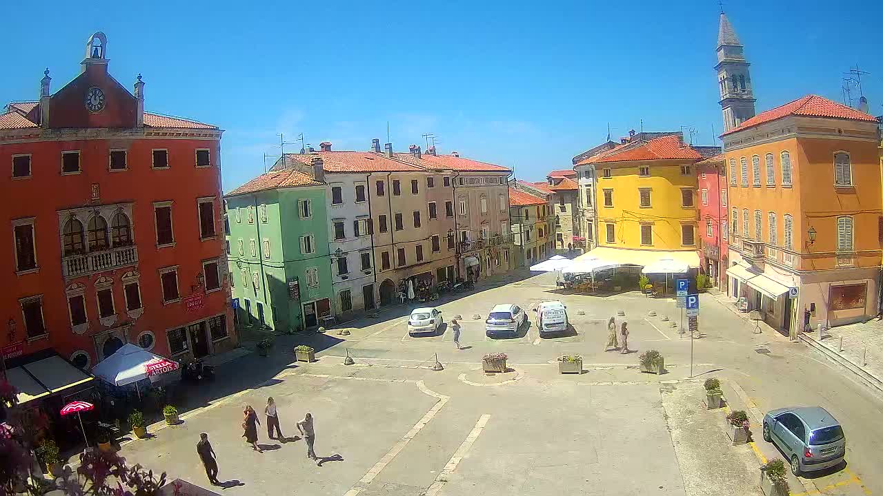 Vodnjan Dignano, Narodni Trg (People's Square) Live Cam - Vodnjan, Istria, Croatia