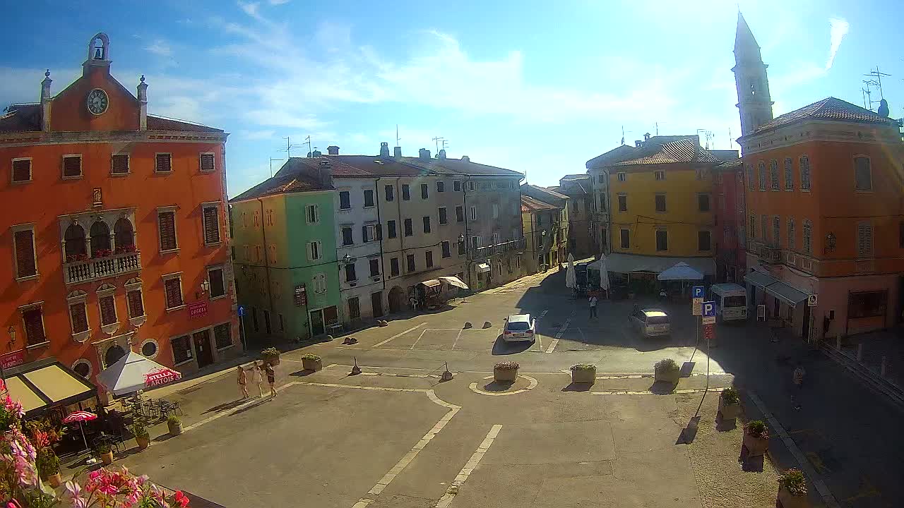Vodnjan Dignano, Narodni Trg (People's Square) Live Cam - Vodnjan, Istria, Croatia