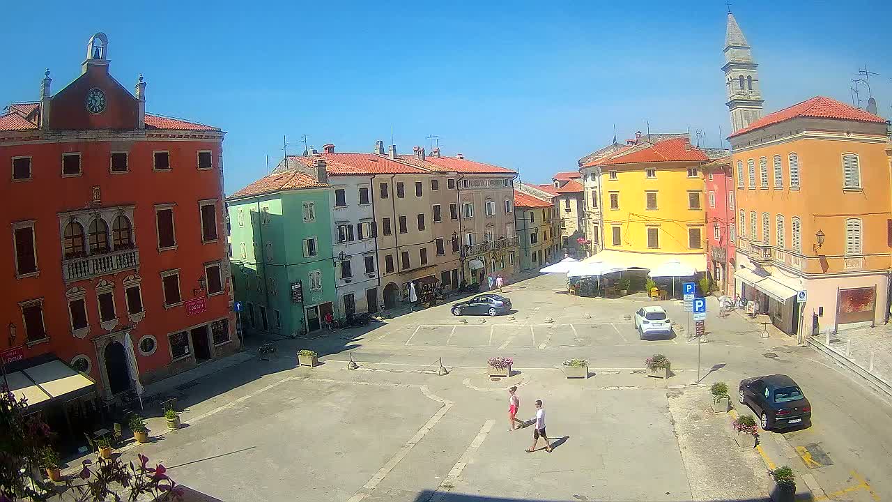 Vodnjan Dignano, Narodni Trg (People's Square) Live Cam - Vodnjan, Istria, Croatia