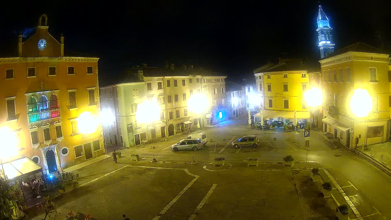 Vodnjan Dignano, Narodni Trg (People's Square) Live Cam - Vodnjan, Istria, Croatia