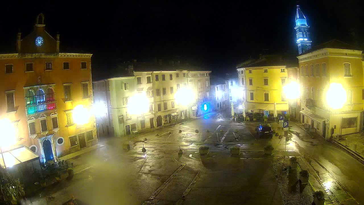 Vodnjan Dignano, Narodni Trg (People's Square) Live Cam - Vodnjan, Istria, Croatia