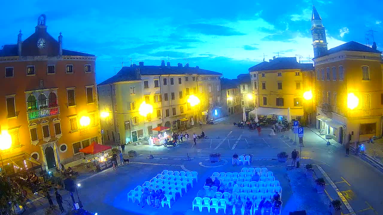 Vodnjan Dignano, Narodni Trg (People's Square) Live Cam - Vodnjan, Istria, Croatia