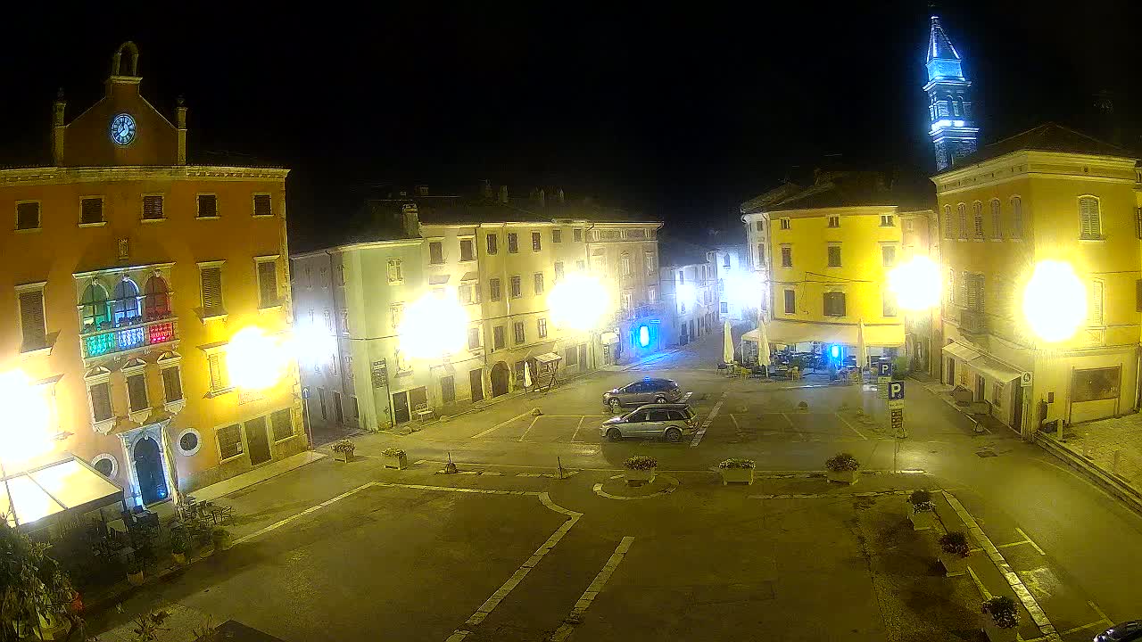 Vodnjan Dignano, Narodni Trg (People's Square) Live Cam - Vodnjan, Istria, Croatia
