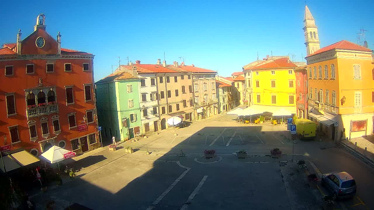 Vodnjan Dignano, Narodni Trg (People's Square) Live Cam - Vodnjan, Istria, Croatia