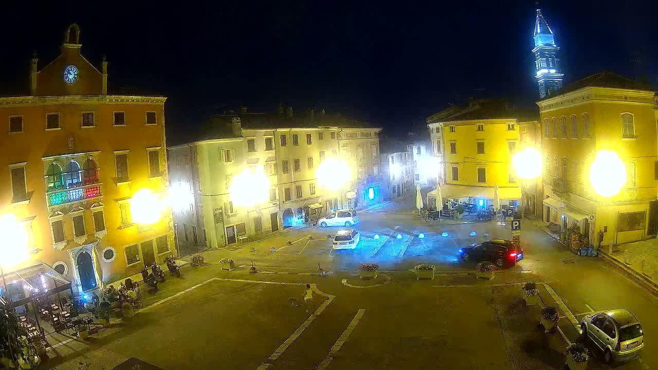 Vodnjan Dignano, Narodni Trg (People's Square) Live Cam - Vodnjan, Istria, Croatia