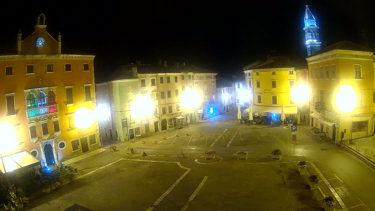 Vodnjan Dignano, Narodni Trg (People's Square) Live Cam - Vodnjan, Istria, Croatia