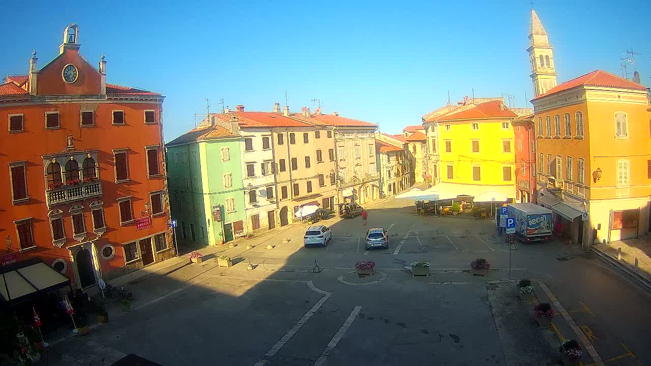 Vodnjan Dignano, Narodni Trg (People's Square) Live Cam - Vodnjan, Istria, Croatia