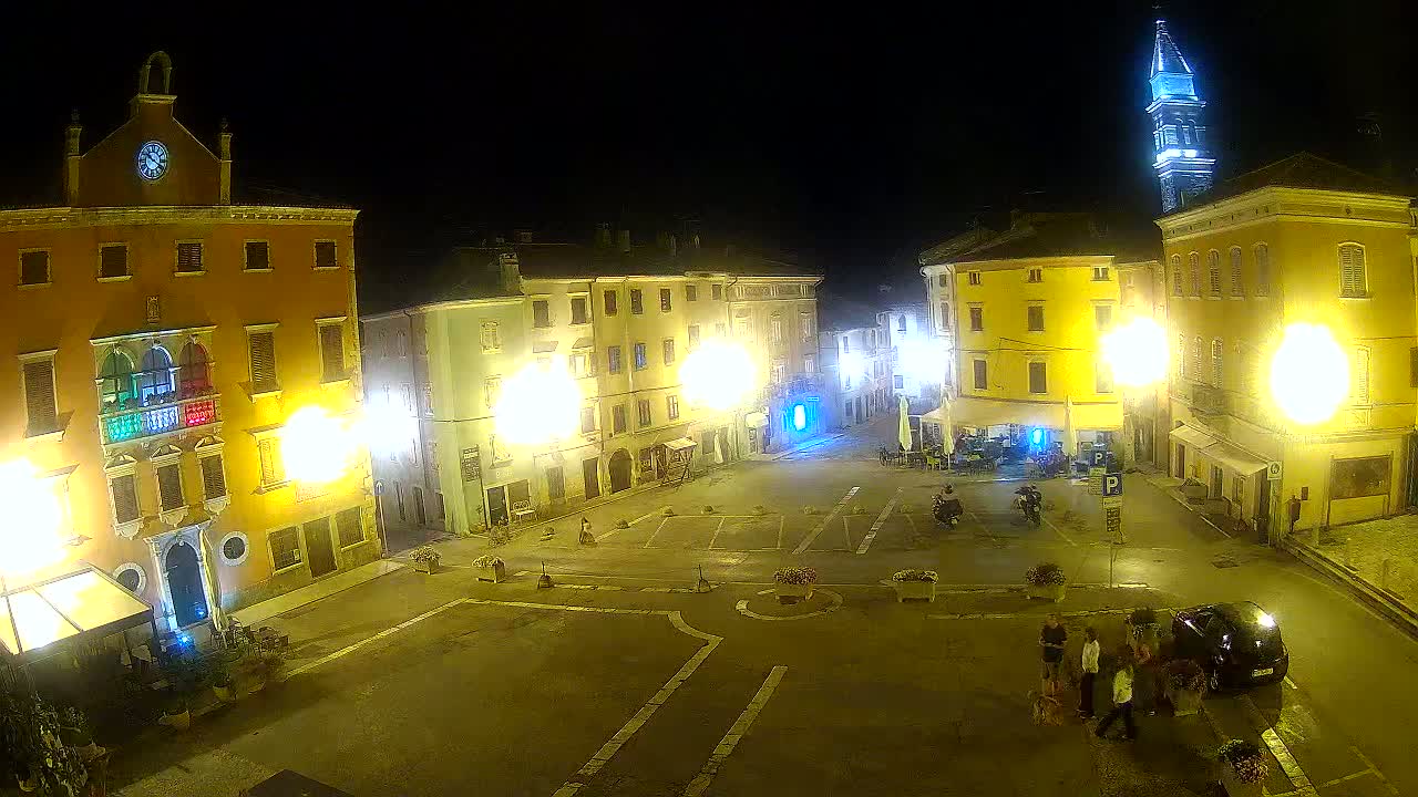 Vodnjan Dignano, Narodni Trg (People's Square) Live Cam - Vodnjan, Istria, Croatia
