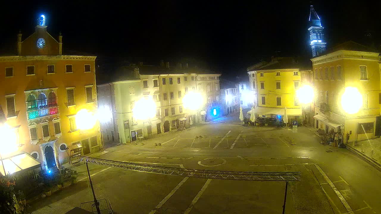 Vodnjan Dignano, Narodni Trg (People's Square) Live Cam - Vodnjan, Istria, Croatia